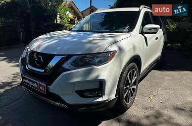 Внедорожник / Кроссовер Nissan Rogue 2018 в Киеве