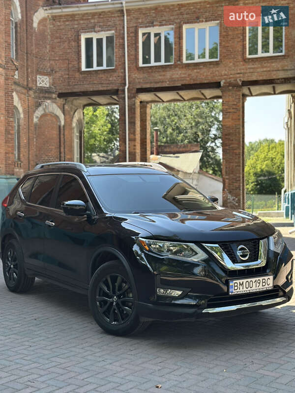 Позашляховик / Кросовер Nissan Rogue 2017 в Сумах