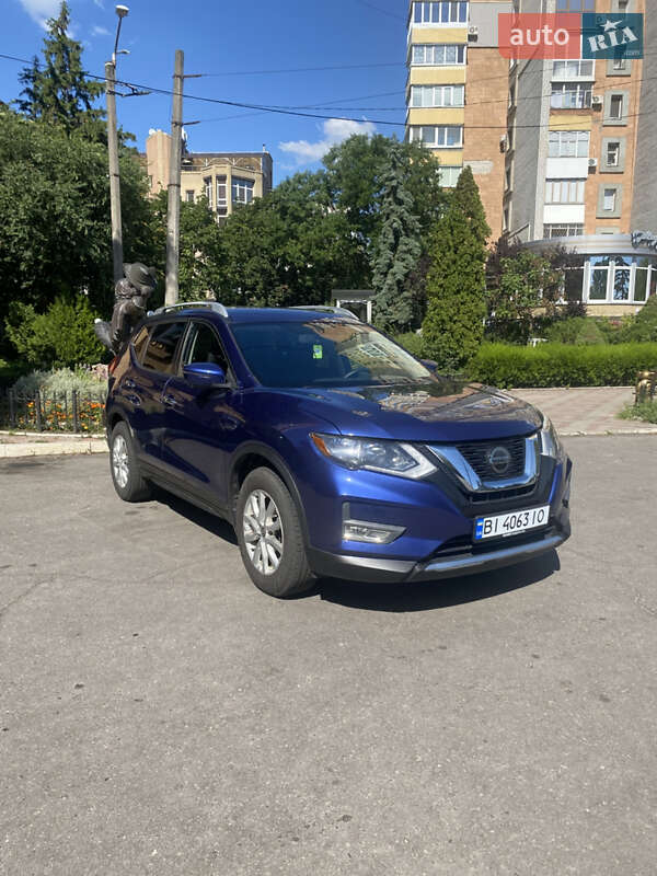 Позашляховик / Кросовер Nissan Rogue 2018 в Кременчуці