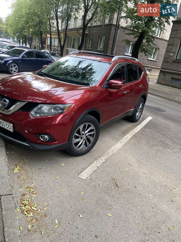 Внедорожник / Кроссовер Nissan Rogue 2015 в Херсоне