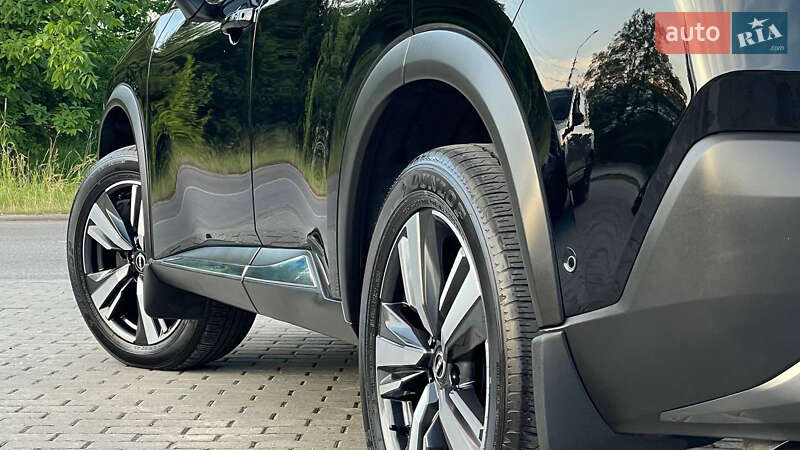 Внедорожник / Кроссовер Nissan Rogue 2023 в Дрогобыче