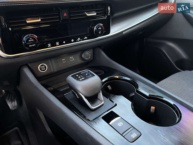 Внедорожник / Кроссовер Nissan Rogue 2021 в Кременчуге
