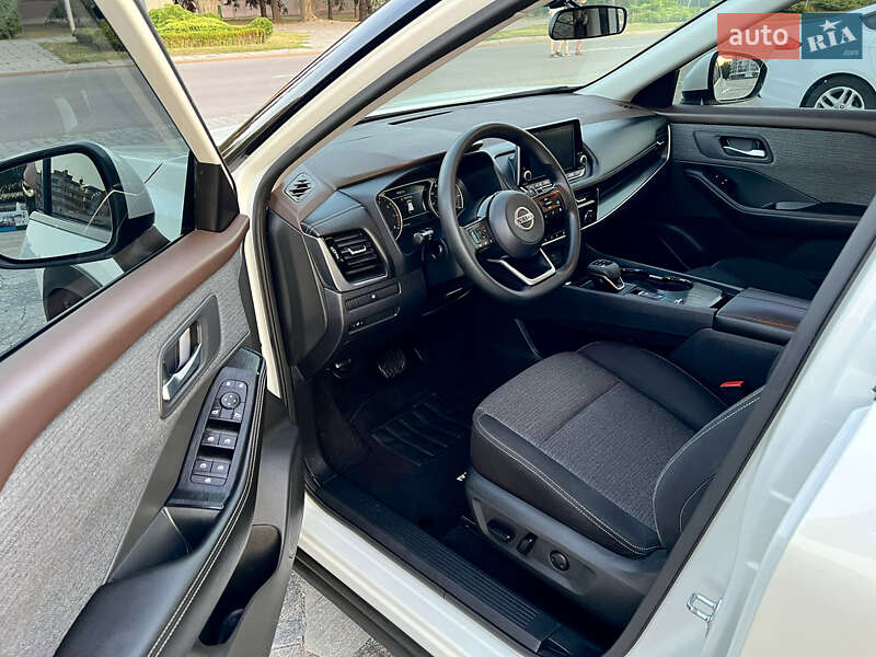 Внедорожник / Кроссовер Nissan Rogue 2021 в Кременчуге