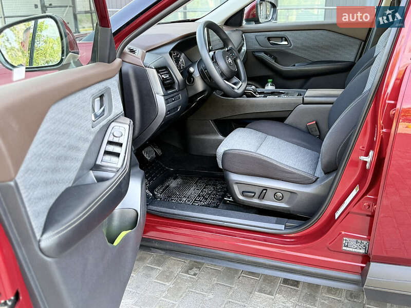 Позашляховик / Кросовер Nissan Rogue 2021 в Кам'янському