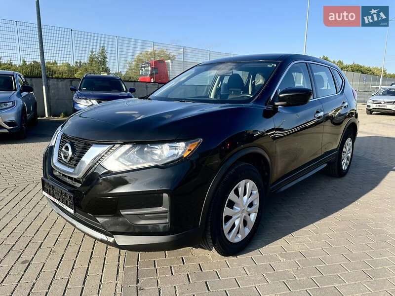 Позашляховик / Кросовер Nissan Rogue 2017 в Львові