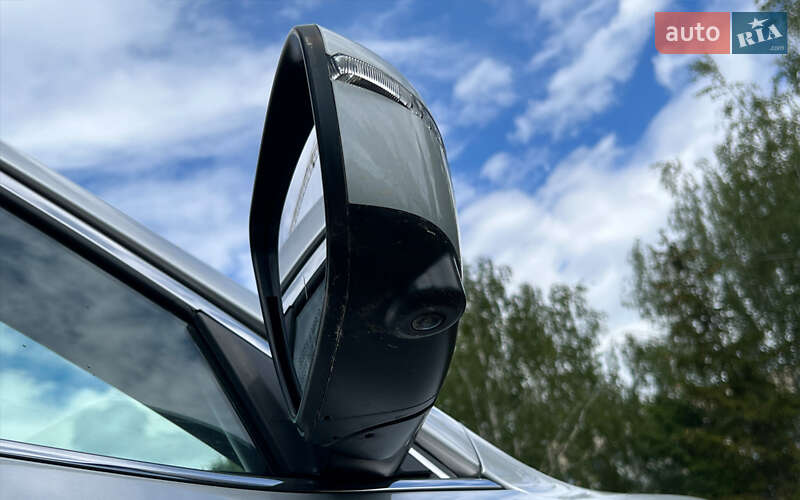 Позашляховик / Кросовер Nissan Rogue 2019 в Львові