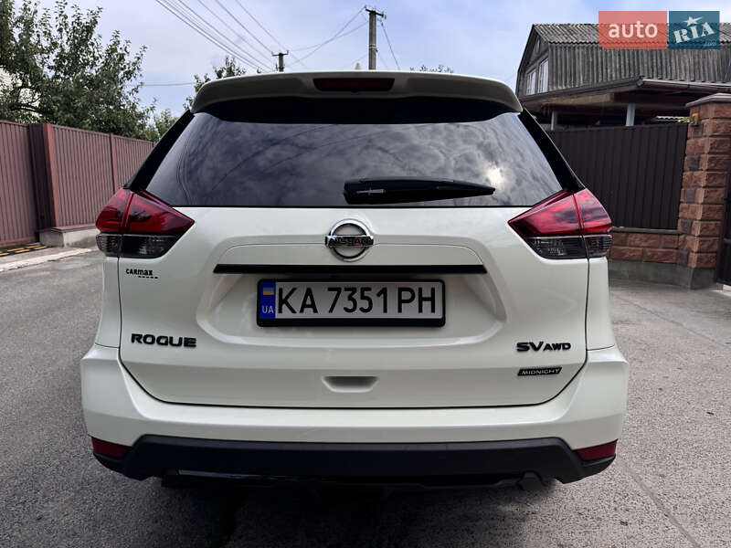 Внедорожник / Кроссовер Nissan Rogue 2018 в Киеве