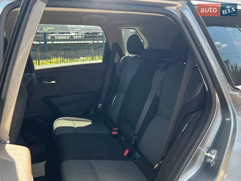 Внедорожник / Кроссовер Nissan Rogue 2021 в Киеве