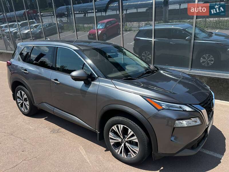 Внедорожник / Кроссовер Nissan Rogue 2021 в Киеве