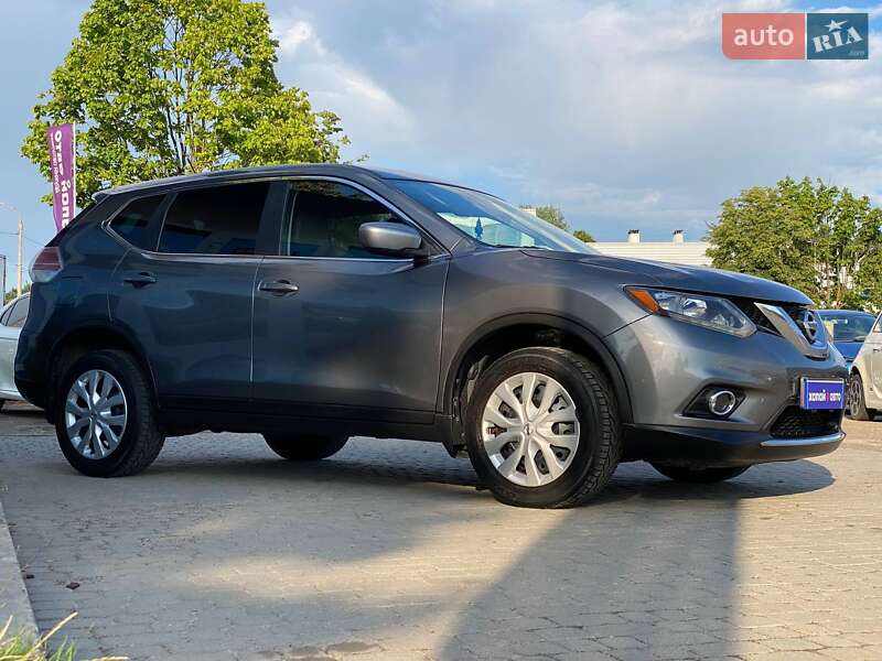 Внедорожник / Кроссовер Nissan Rogue 2016 в Львове