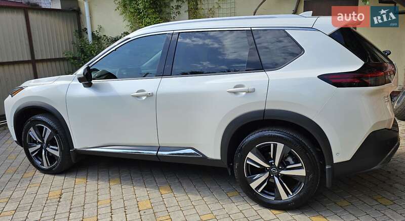 Позашляховик / Кросовер Nissan Rogue 2023 в Одесі