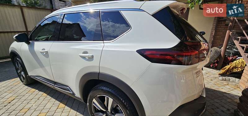 Позашляховик / Кросовер Nissan Rogue 2023 в Одесі