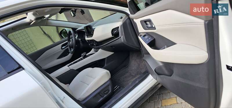 Позашляховик / Кросовер Nissan Rogue 2023 в Одесі