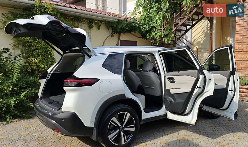 Позашляховик / Кросовер Nissan Rogue 2023 в Одесі