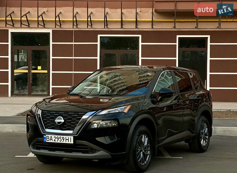 Внедорожник / Кроссовер Nissan Rogue 2022 в Умани