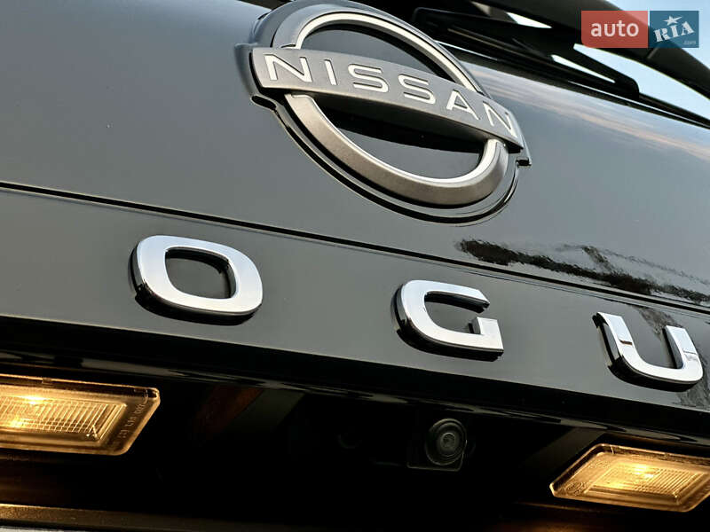Внедорожник / Кроссовер Nissan Rogue 2022 в Умани