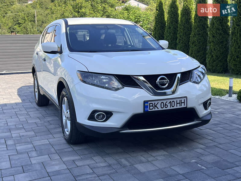 Позашляховик / Кросовер Nissan Rogue 2016 в Рівному