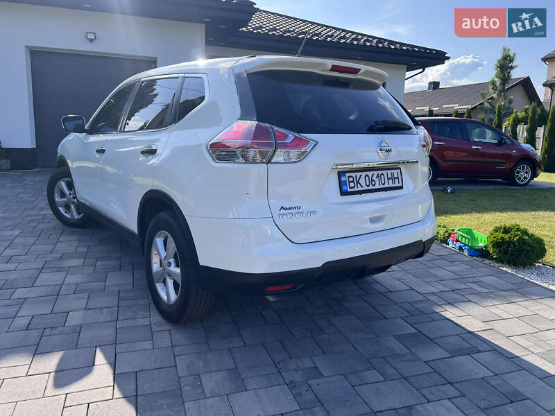 Позашляховик / Кросовер Nissan Rogue 2016 в Рівному