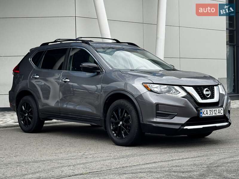 Внедорожник / Кроссовер Nissan Rogue 2017 в Киеве