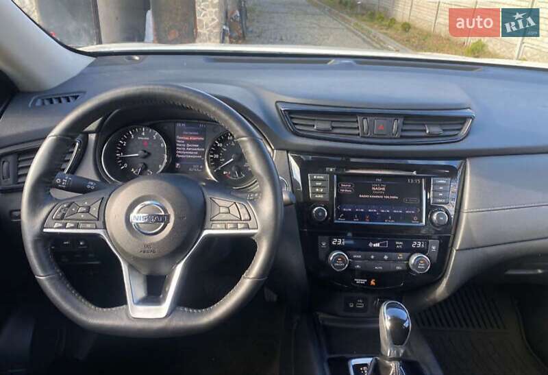 Внедорожник / Кроссовер Nissan Rogue 2018 в Первомайске