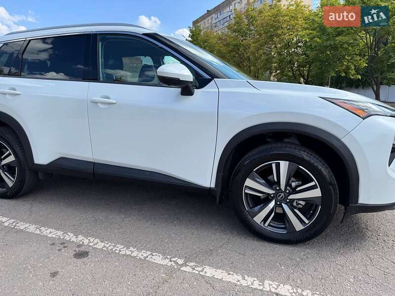 Внедорожник / Кроссовер Nissan Rogue 2024 в Кривом Роге
