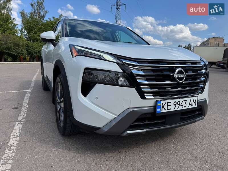 Внедорожник / Кроссовер Nissan Rogue 2024 в Кривом Роге