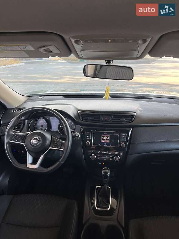 Внедорожник / Кроссовер Nissan Rogue 2018 в Николаеве