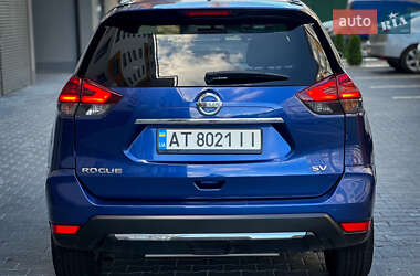 Внедорожник / Кроссовер Nissan Rogue 2017 в 
