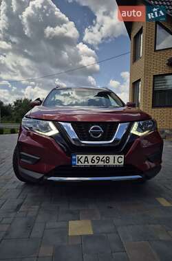 Позашляховик / Кросовер Nissan Rogue 2017 в Рокитному