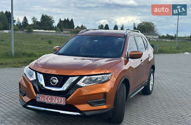 Внедорожник / Кроссовер Nissan Rogue 2019 в Львове