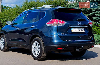 Внедорожник / Кроссовер Nissan Rogue 2016 в 