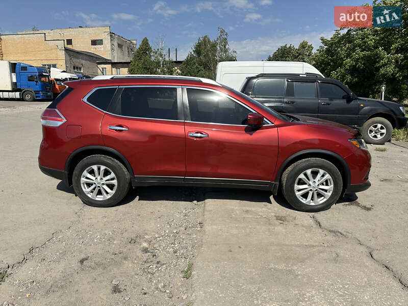 Внедорожник / Кроссовер Nissan Rogue 2015 в Павлограде