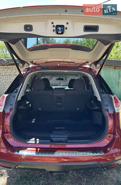 Внедорожник / Кроссовер Nissan Rogue 2015 в 