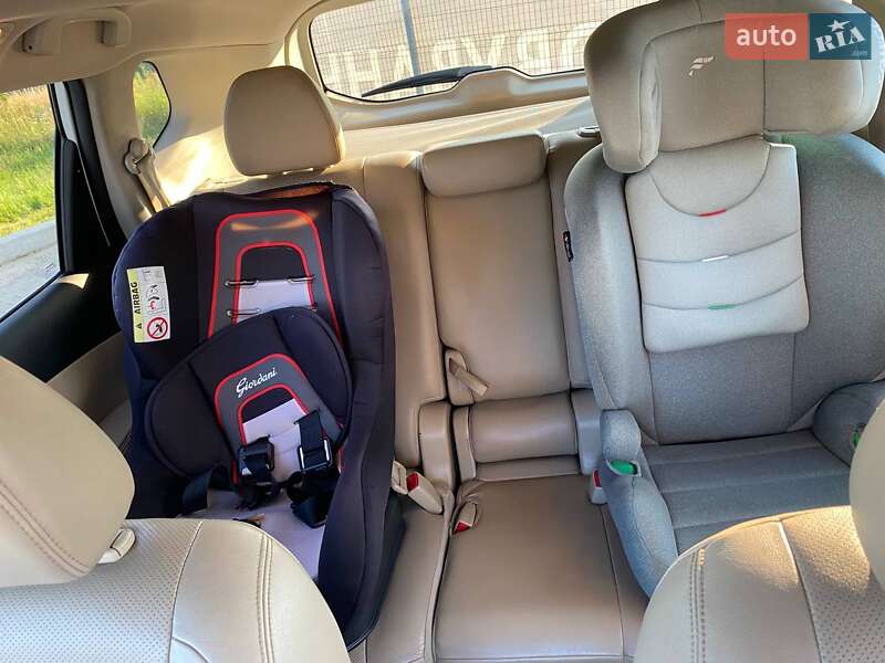 Внедорожник / Кроссовер Nissan Rogue 2015 в Львове