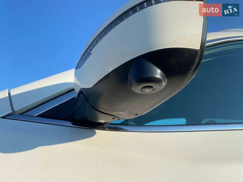 Внедорожник / Кроссовер Nissan Rogue 2015 в Львове