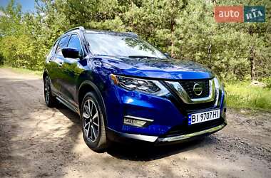 Позашляховик / Кросовер Nissan Rogue 2017 в Полтаві