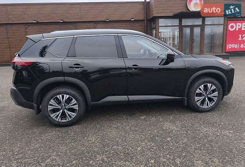 Внедорожник / Кроссовер Nissan Rogue 2021 в Виннице