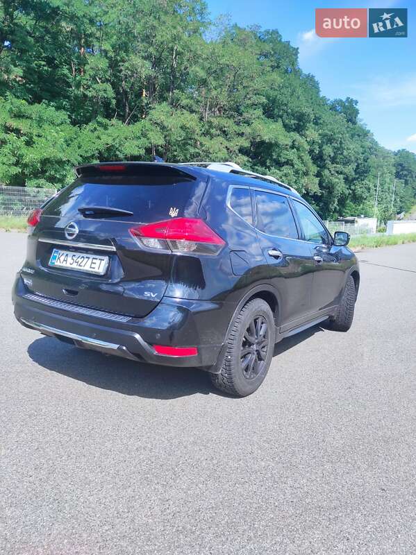 Внедорожник / Кроссовер Nissan Rogue 2016 в Киеве