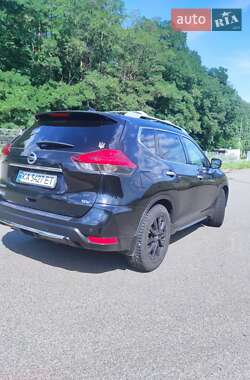 Внедорожник / Кроссовер Nissan Rogue 2016 в 