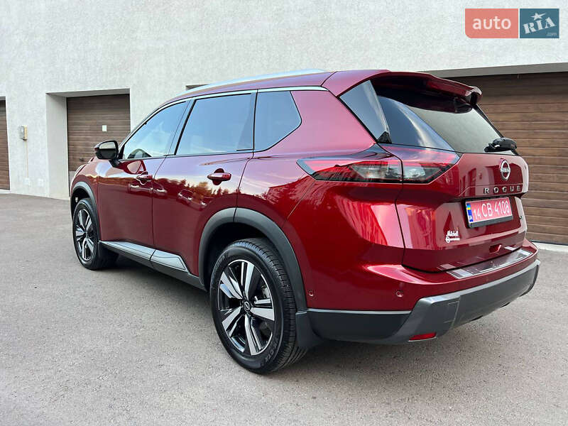 Внедорожник / Кроссовер Nissan Rogue 2024 в Киеве