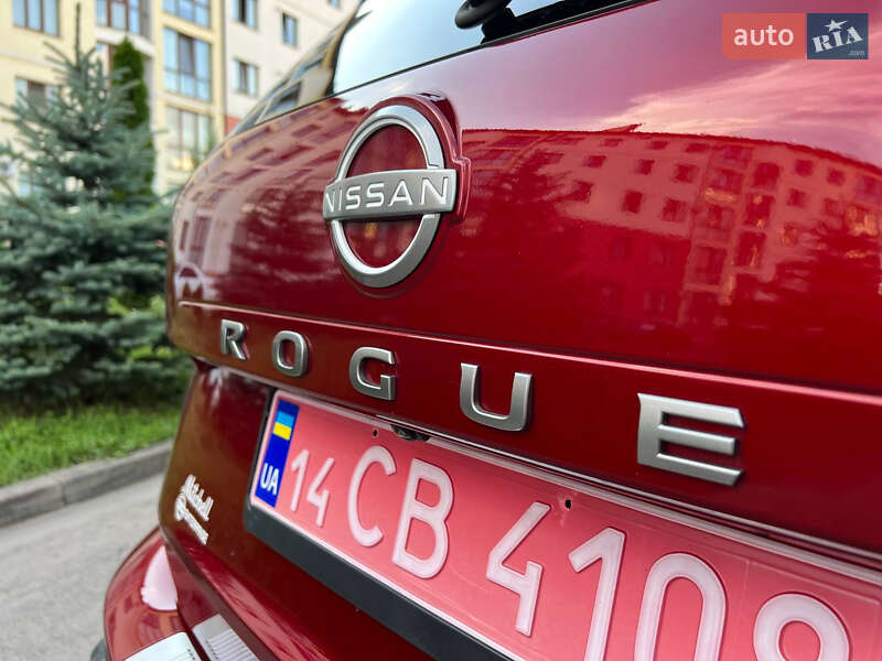 Внедорожник / Кроссовер Nissan Rogue 2024 в Киеве