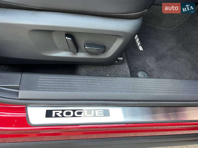 Внедорожник / Кроссовер Nissan Rogue 2024 в Киеве