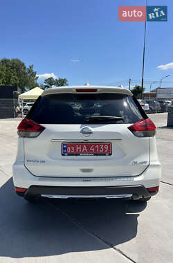 Позашляховик / Кросовер Nissan Rogue 2017 в 