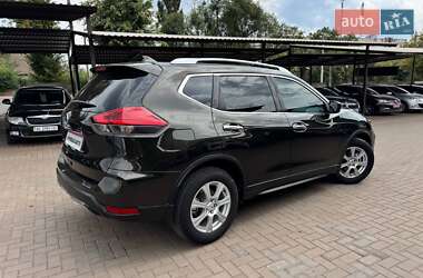 Внедорожник / Кроссовер Nissan Rogue 2017 в 