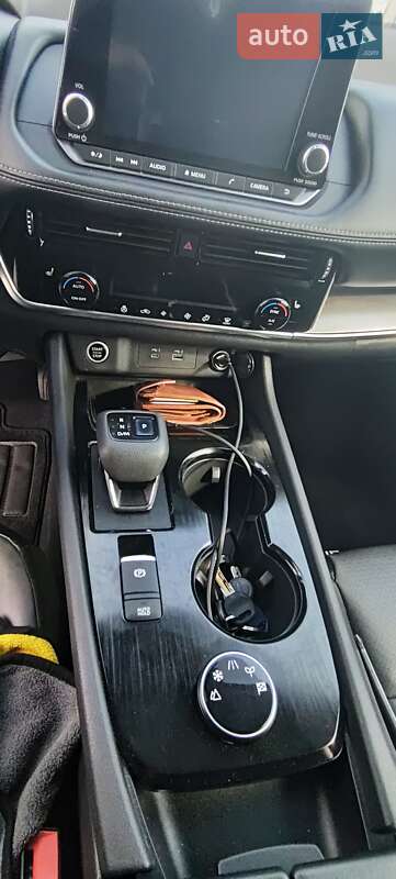 Внедорожник / Кроссовер Nissan Rogue 2021 в Одессе