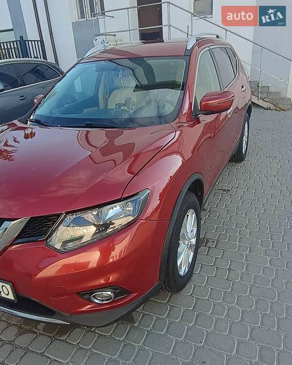 Позашляховик / Кросовер Nissan Rogue 2016 в Чорткові