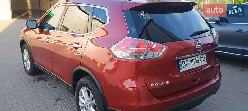 Позашляховик / Кросовер Nissan Rogue 2016 в Чорткові