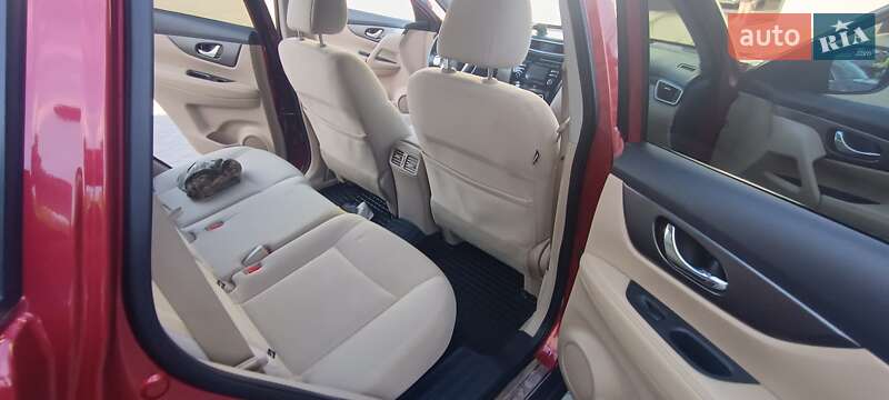 Позашляховик / Кросовер Nissan Rogue 2016 в Чорткові