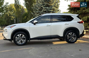 Внедорожник / Кроссовер Nissan Rogue 2021 в Киеве