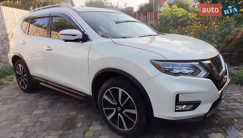 Внедорожник / Кроссовер Nissan Rogue 2019 в Киеве